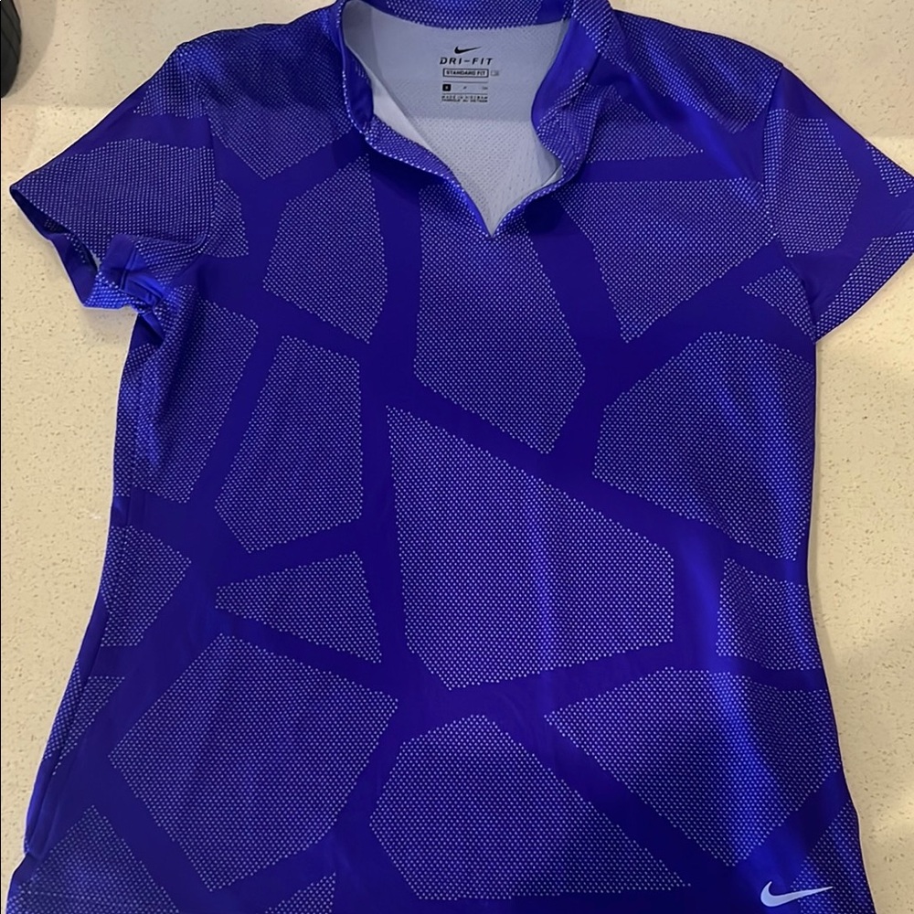 Nike Women's Blue Dri-FIT golf top size small